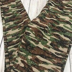 Lularoe Unicorn Camo Print Leggings